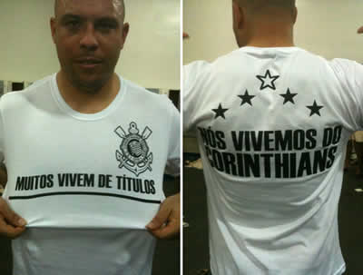 Ronaldo vestindo a camisa da derrota